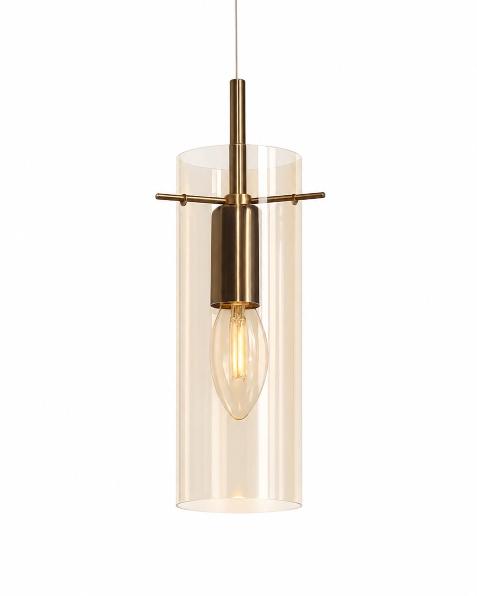 Cilinda Ø7 Mässing/amber fönsterlampa från Nordic Lighting - Det ambertonade glaset skapar en fin ljusspridning och i kombination med de antika m&auml;ssingdetaljerna blir det en snygg inredningsdetalj.