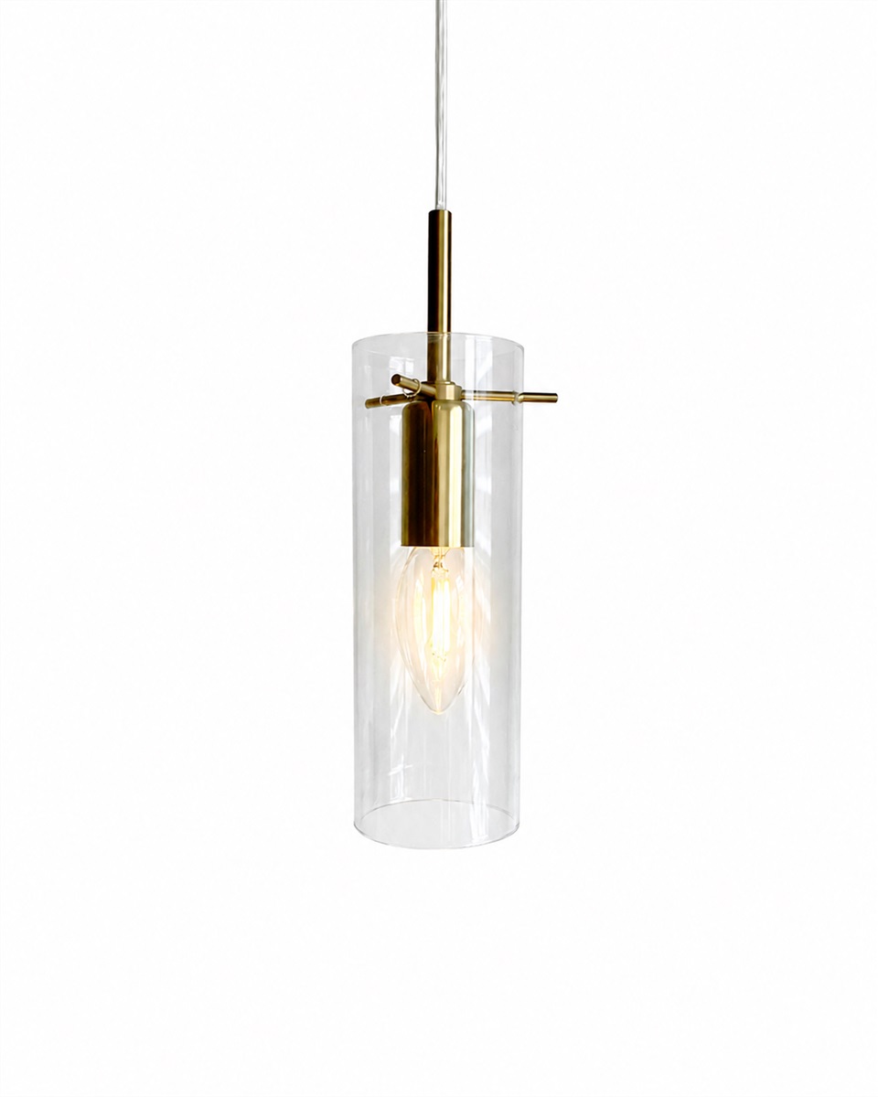 Cilinda Ø7 Mässing/transparent fönsterlampa från Nordic Lighting - Det klara glaset skapar en fin ljusspridning och i kombination med m&auml;ssingdetaljerna blir det en snygg inredningsdetalj.