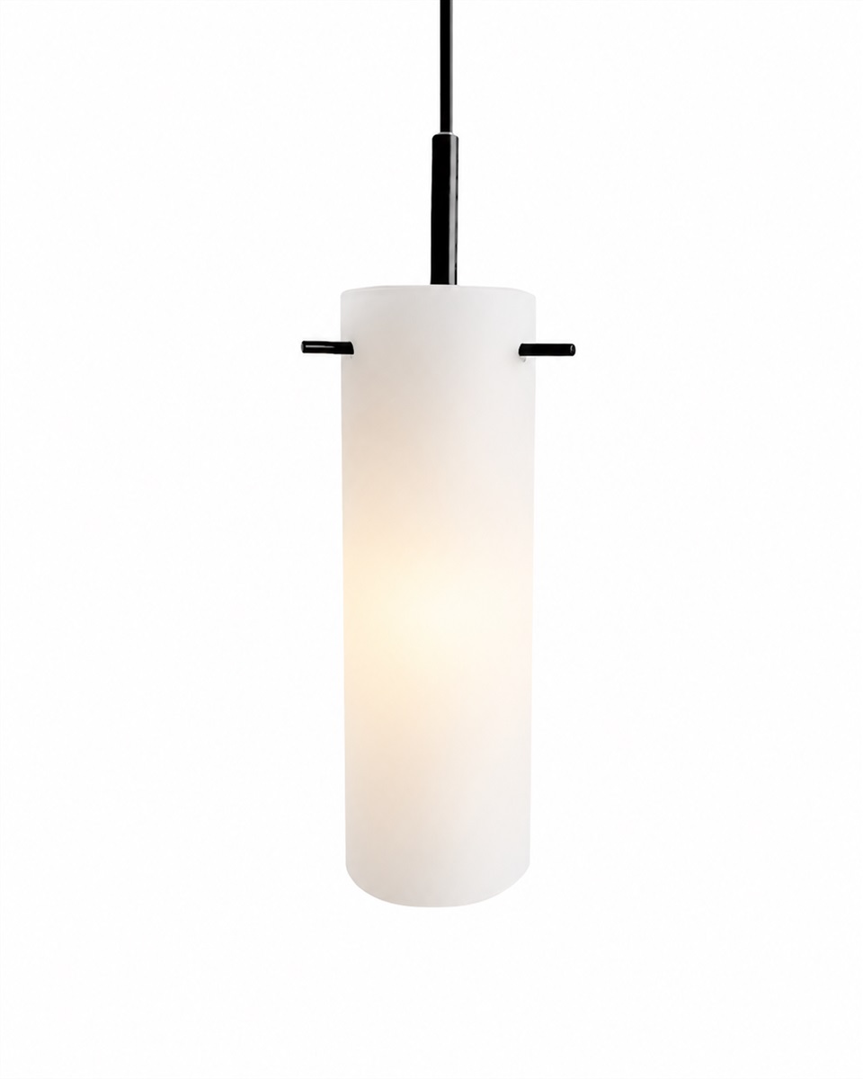 Cilinda Ø7 Svart/vit fönsterlampa från Nordic Lighting - Det vita glaset skapar en fin ljusspridning och i kombination med metallen i svart f&auml;rg blir det en snygg inredningsdetalj.