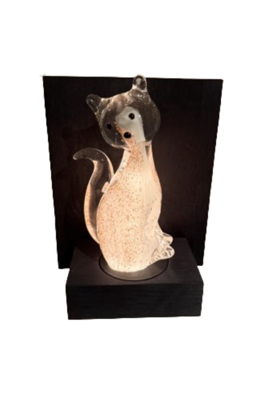 Wallight LED 28cm Svart från Frilight - Den svarta finishen ger en stilren och modern touch, medan den integrerade belysningen framh&auml;ver detaljerna i ditt konstglas p&aring; ett vackert s&auml;tt.