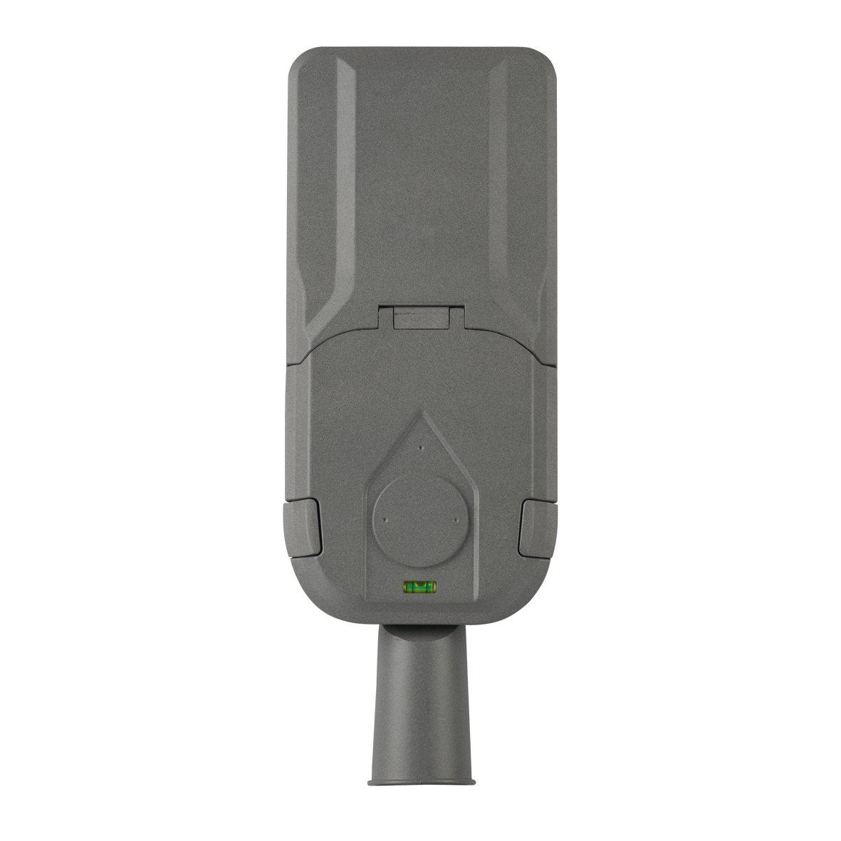 Gaty Stolparmatur 25/50/75W Grå från Designlight - Gaty, effektiv och flexibel gatubelysning &ndash; optimal ljusf&ouml;rdelning f&ouml;r trygga stadsmilj&ouml;erUppt&auml;ck Designlights moderna gatubelysning i aluminium med switchbar effekt, en smart, energieffektiv och anpassningsbar l&ouml;sning.