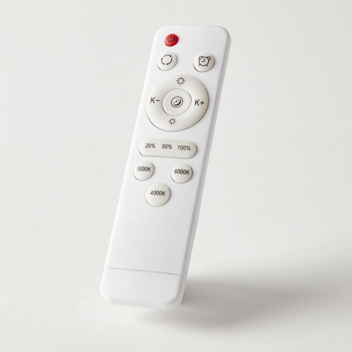 Jamil Ø48 Silver plafond från Brilliant - Jamil &auml;r &auml;ven utrustad med praktisk timer och nattljusfunktion, vilket g&ouml;r den till ett funktionellt val f&ouml;r exempelvis sovrum, hall eller vardagsrum.