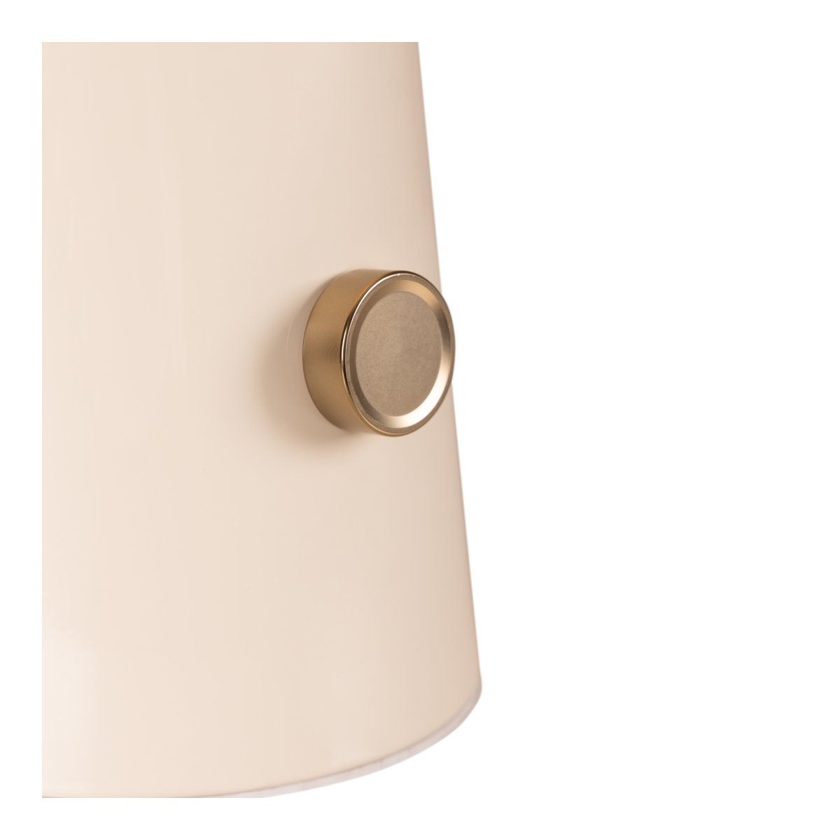 Barone 52cm Krämvit bordslampa från Lucide - Den karakt&auml;ristiska sk&auml;rmen kan vinklas f&ouml;r att skapa ett unikt uttryck och f&ouml;r att rikta ljuset precis dit du vill ha det.