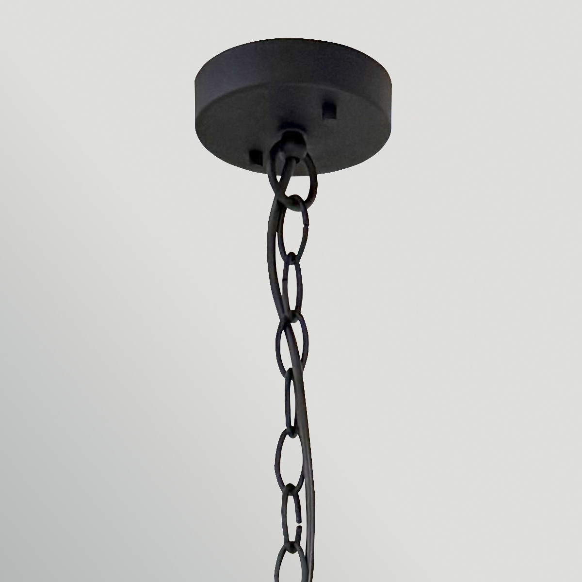 Sabina Ø72 Svart taklampa från Elstead Lighting - Stommen i svart st&aring;l pryds av ett geometriskt m&ouml;nster som ger lampan en modern och karakt&auml;rsfull k&auml;nsla.