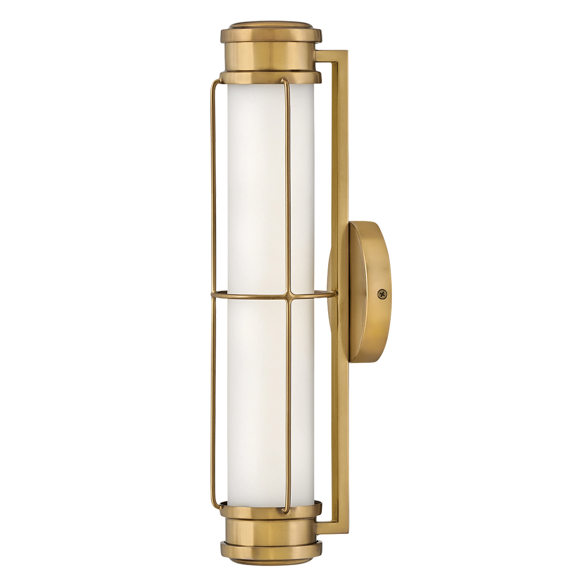 Saylor 43cm Mässing badrumslampa från Elstead Lighting - Armaturen &auml;r tillverkad i metall med en varm m&auml;ssingsfinish och har ett avl&aring;ngt opalglas som sprider ett j&auml;mnt och fint ljus.
