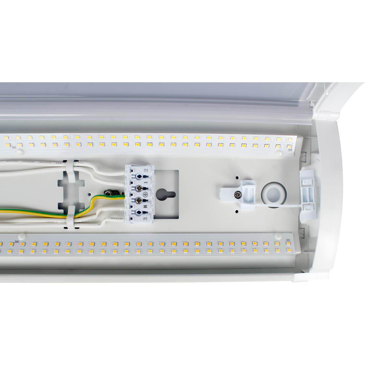 Liny Grab 3000/4000K 120cm Vit från Designlight - Liny Grab &auml;r en elegant och l&aring;gbyggd allm&auml;nbruksarmatur utvecklad f&ouml;r att leverera effektiv och behaglig belysning i en rad olika milj&ouml;er.