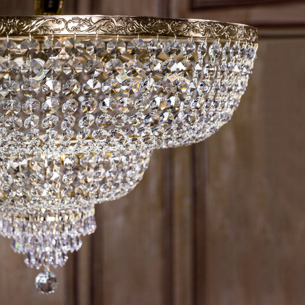 Palace Ø100 Guld kristall från Maytoni - Palace kristallkrona i form av en plafond är en elegant lampa med antikguldfärgade metalldetaljer och vackra kristallhängen.