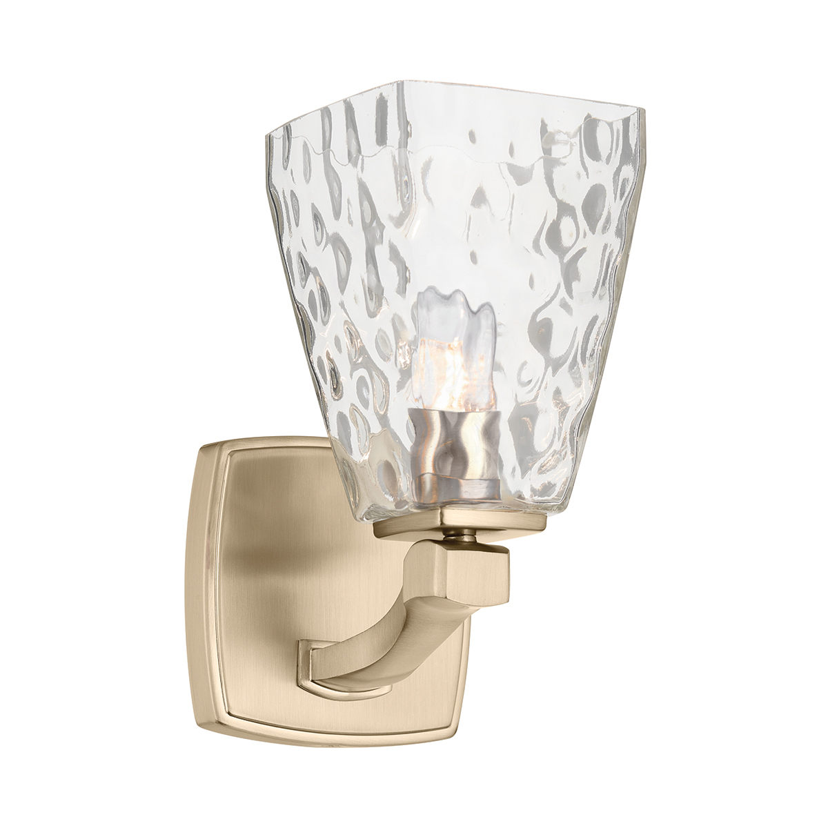 Marant 24cm Brons badrumslampa från Elstead Lighting - Sk&auml;rmen i klart strukturglas med ett vattenliknande m&ouml;nster ger lampan ett levande uttryck och skapar vackra ljusreflektioner n&auml;r lampan &auml;r t&auml;nd.