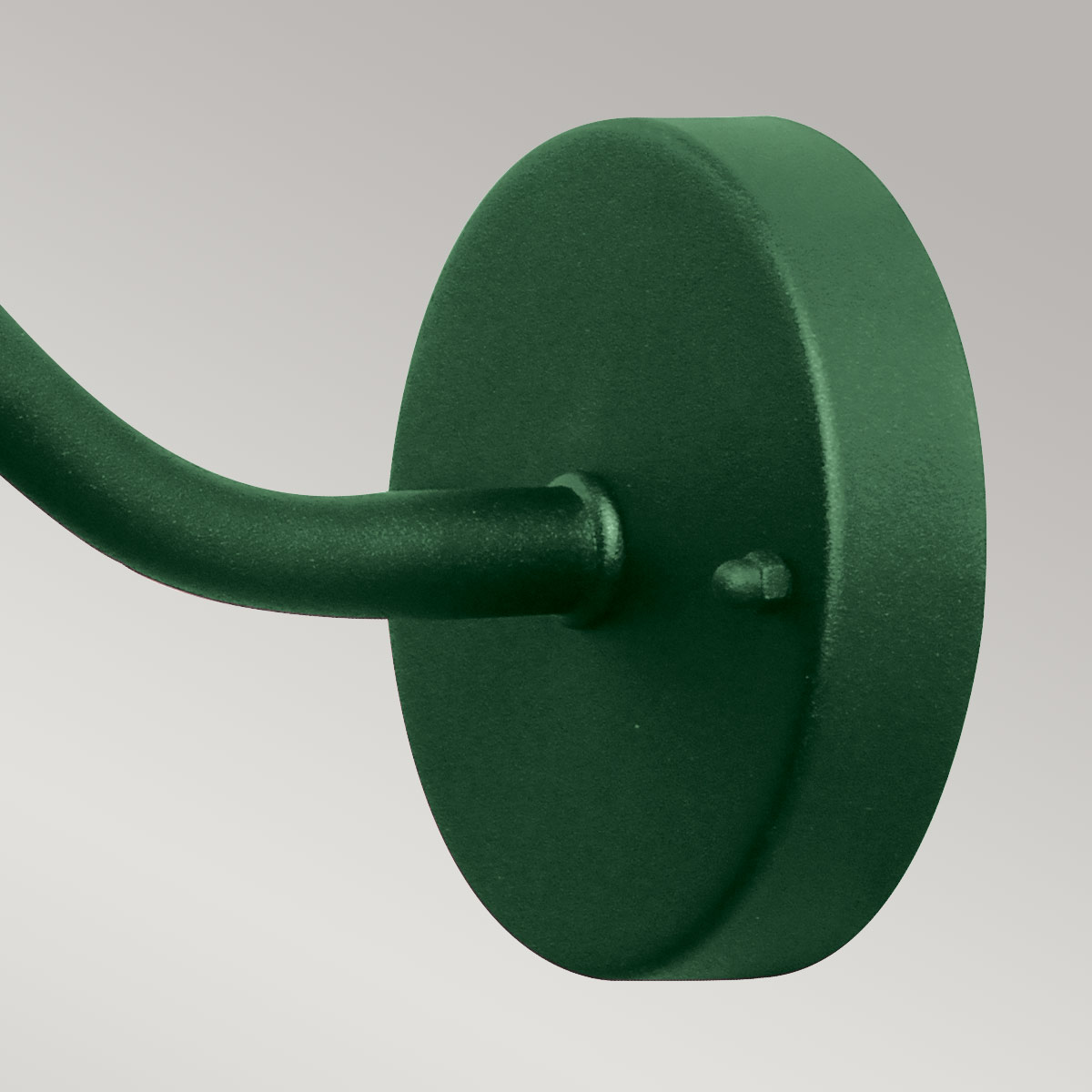 Klampenborg Ø28 Grön utelampa från Elstead Lighting - Lampan har IP44-klassning och levereras med en imponerande 15-&aring;rs garanti, vilket g&ouml;r den b&aring;de praktisk och l&aring;nglivad.