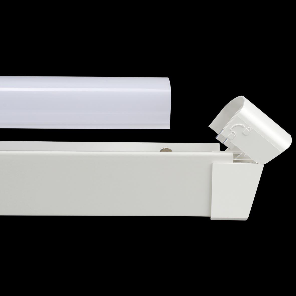 Liny Basic 3000K 130cm Vit från Designlight - Liny Basic &auml;r en robust och energieffektiv industriarmatur med LED-teknik, framtagen f&ouml;r allm&auml;nbelysning i industri- och verksamhetsmilj&ouml;er d&auml;r ett varmvitt ljus &ouml;nskas.