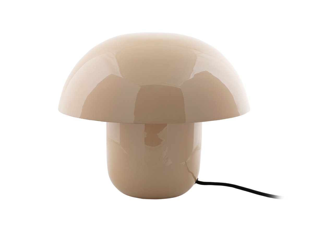 Mushroom 25cm Beige bordslampa från Leitmotiv - Lampans kupa skapar ett bl&auml;ndfritt ljus och riktar ljuset ned&aring;t, vilket ger en behaglig och st&auml;mningsfull belysning.