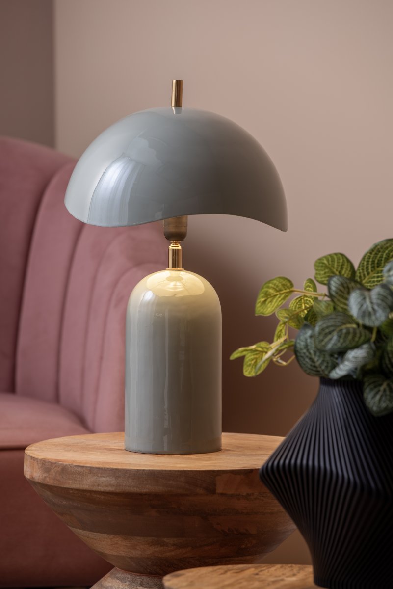 Querido 40cm Blå bordslampa från Leitmotiv - Tillverkad i metall med en blank, dov bl&aring; finish och detaljer i guldfinish, blir den ett stilfullt inslag i hemmet.