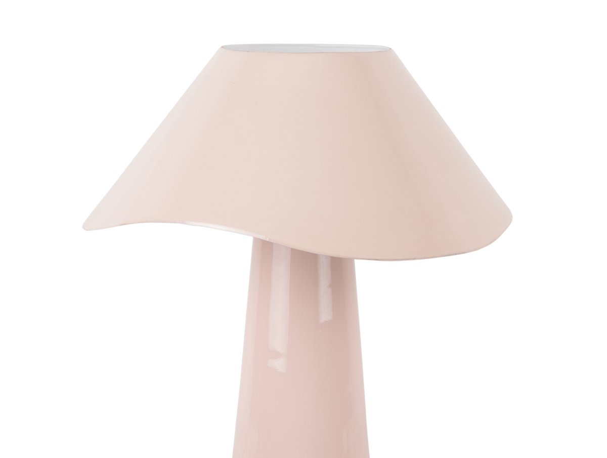 Ameno 33cm Ljusrosa bordslampa från Leitmotiv - Ameno &auml;r en stilren bordslampa i metall med blank ljusrosa finish som ger ett mjukt och harmoniskt uttryck.