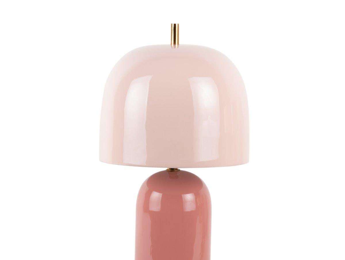 Rico 43cm Rosa bordslampa från Leitmotiv - Lampfoten i en dov m&ouml;rkrosa nyans kombineras med en ljusare rosa sk&auml;rm, vilket skapar en mjuk och modern kontrast.