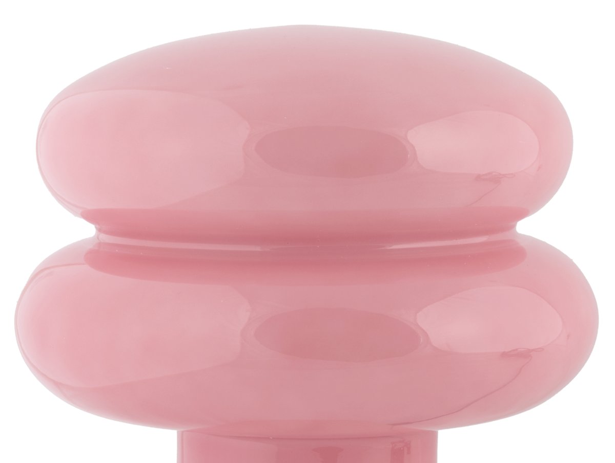 Incesante 24cm Rosa bordslampa från Leitmotiv - Incesante &auml;r en skulptural bordslampa helt i glas med en rosa nyans som ger ett varmt och st&auml;mningsfullt ljus.