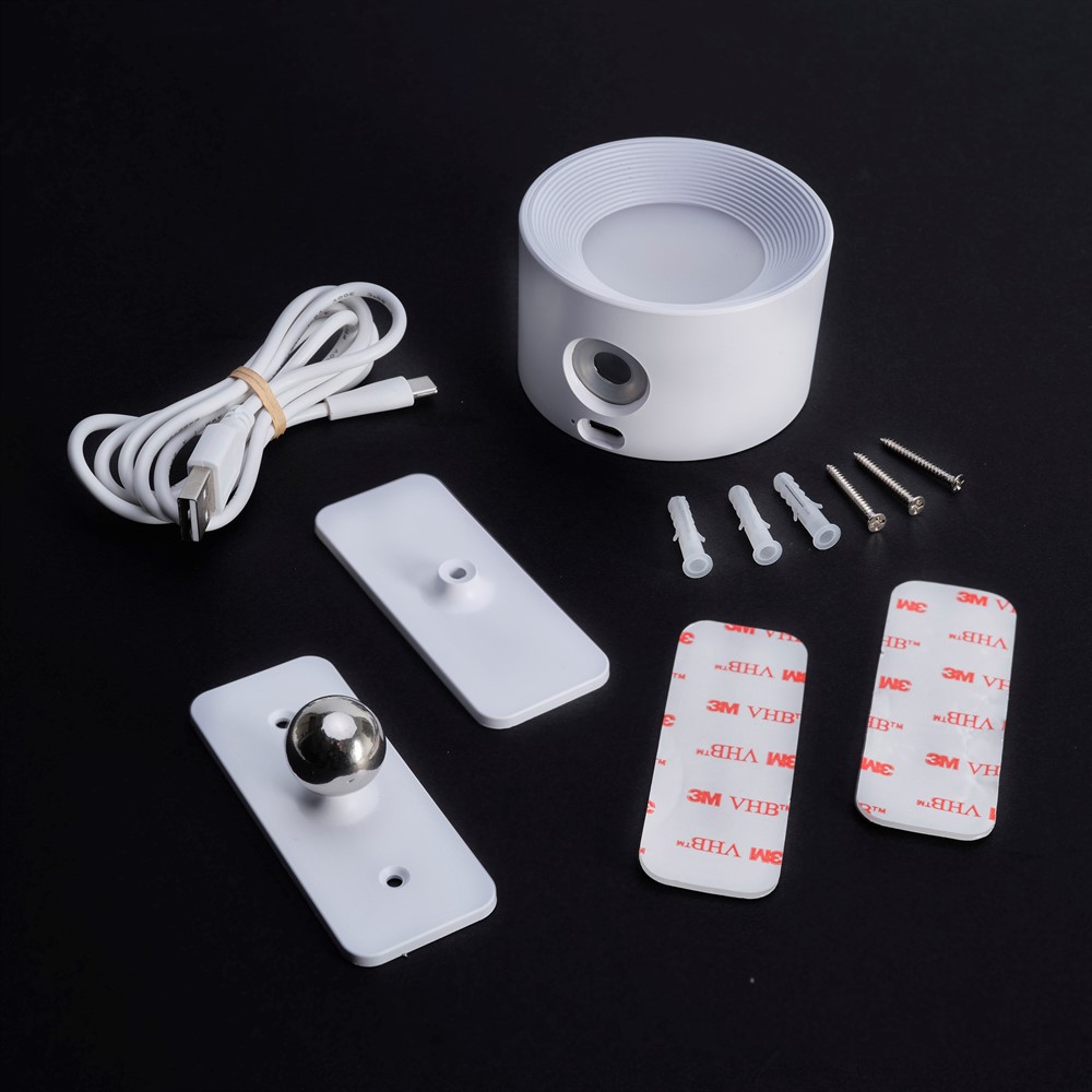 No cable Vit portabel från Unison - NO CABLE &auml;r en stilren uppladdningsbar v&auml;gglampa som inte beh&ouml;ver eluttag och kan placeras varsomhelst utan borrning och verktyg.