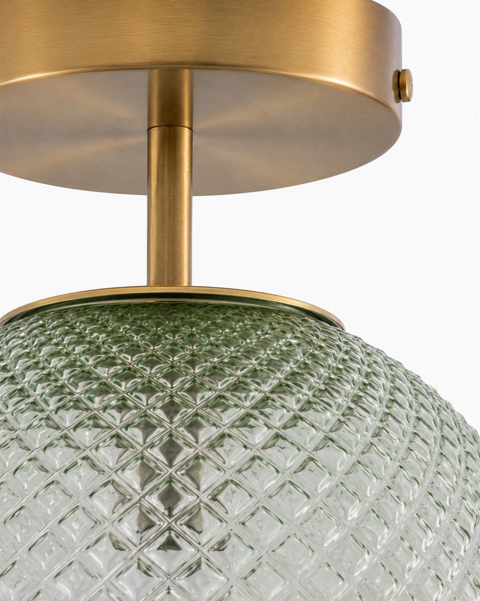 Korridor Ø25 Grön plafond från Lampan - Korridor passar lika fint i hallen och sovrummet som i vardagsrummet och blir en dekorativ detalj &auml;ven n&auml;r den &auml;r sl&auml;ckt.