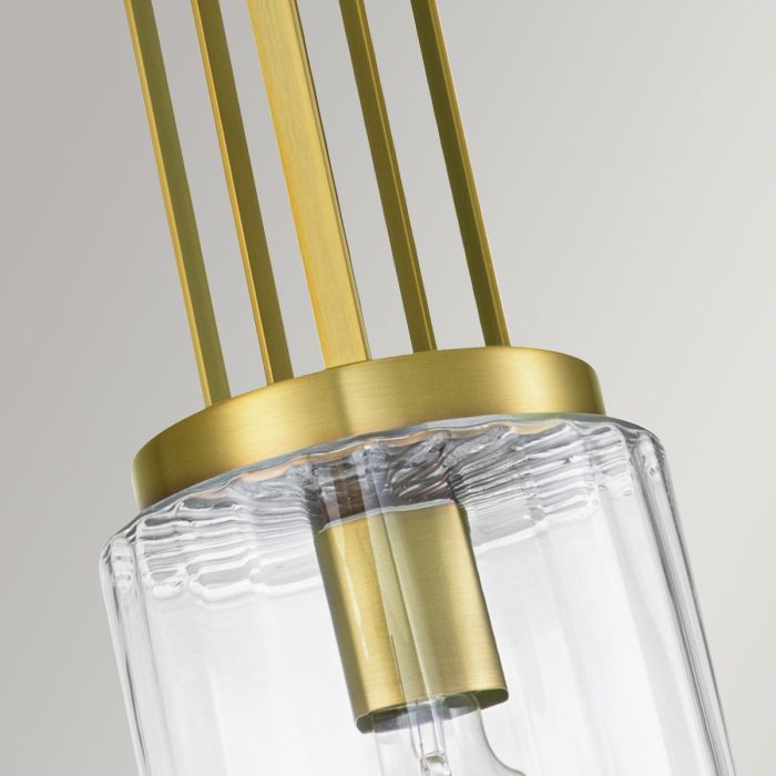 Kimrose Ø18 Borstad mässing taklampa från Elstead Lighting - Dess geometriska former st&aring;r i fokus och f&ouml;rst&auml;rks av en elegant finish i borstad m&auml;ssing.