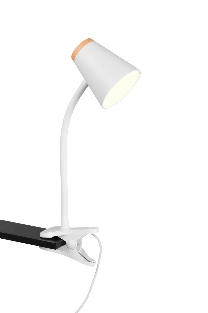 Pongo Vit klämlampa från Trio Lighting - Pongo &auml;r en modern kl&auml;mlampa med dekorativa tr&auml;detaljer.