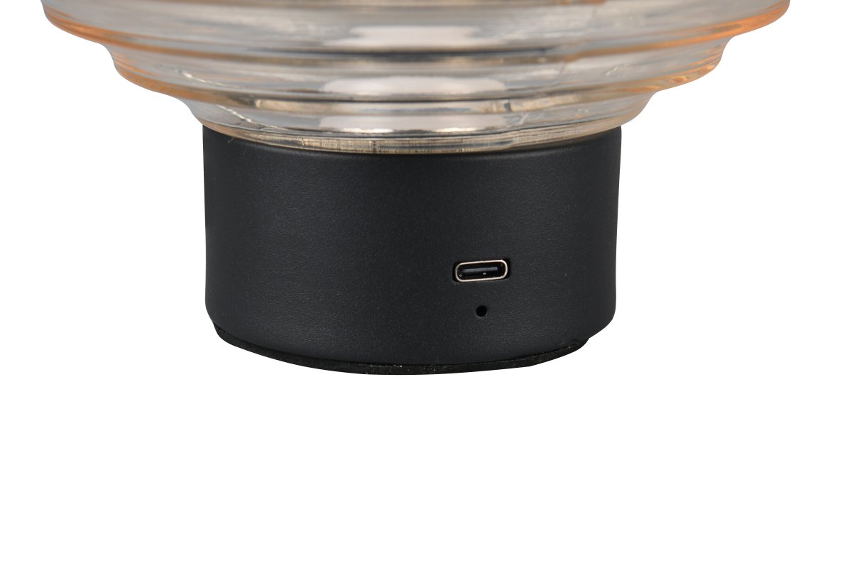 Earl 14cm Amber portabel från Trio Lighting - Tack vare det integrerade uppladdningsbara batteriet kan den placeras flexibelt &ouml;verallt d&auml;r man vill skapa en avslappnad atmosf&auml;r och med sin l&aring;ga h&ouml;jd p&aring; bara 14cm kan de enkelt placeras p&aring; alla hyllor.