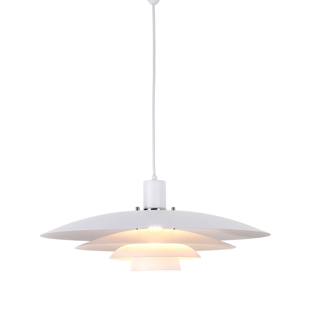 Stealth Ø50 Vit taklampa från Nordic Lighting - Lampan levereras med tv&aring; upps&auml;ttningar detaljer &ndash; knoppar och ringar i b&aring;de krom och vitt &ndash; s&aring; att du sj&auml;lv kan v&auml;lja uttryck och anpassa designen efter din inredning.