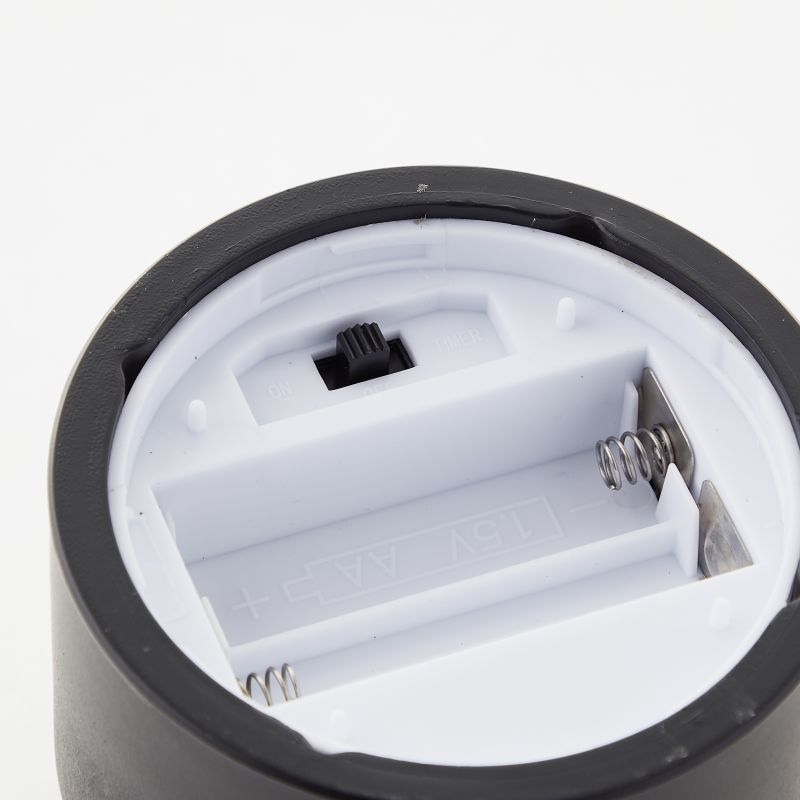 Bougie 3-pack Svart/Rökfärgad från Brilliant - Bougie LED-ljus i 3-pack &auml;r en stilfull belysningsl&ouml;sning som skapar en varm och mysig atmosf&auml;r b&aring;de inne och ute.