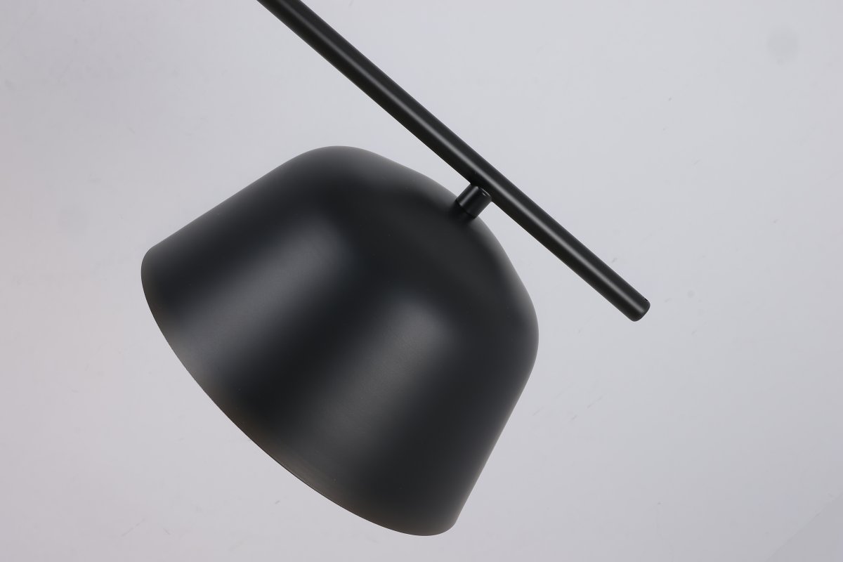 Pop 125cm Svart taklampa från Nordic Lighting - Pop &auml;r en stilren taklampa i metall med svart finish som ger ett lugnt och modernt intryck.