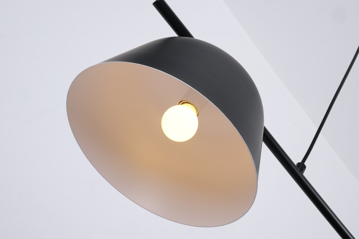 Pop 142cm Svart taklampa från Nordic Lighting - Pop &auml;r en stilren taklampa i metall med svart finish som ger ett lugnt och modernt intryck.