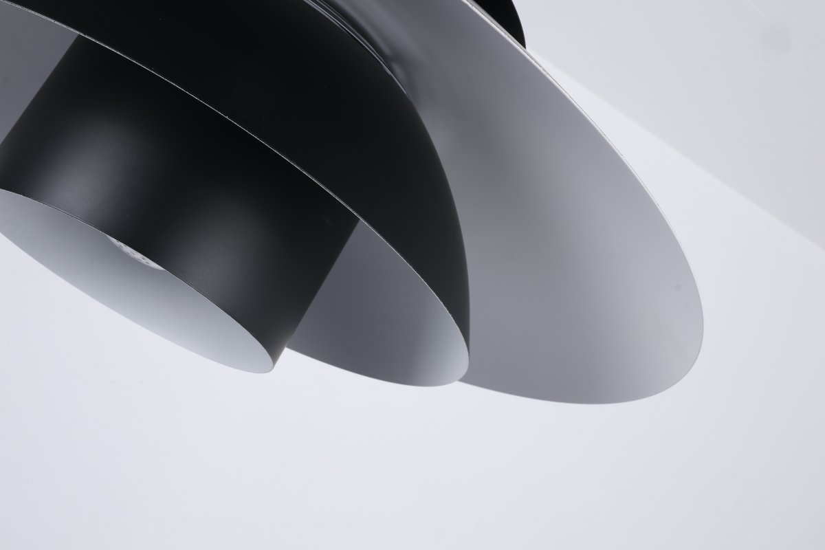 Stealth 2 Ø50 Svart taklampa från Nordic Lighting - Stealth &auml;r en klassisk takpendel med en stilren och tidl&ouml;s design.