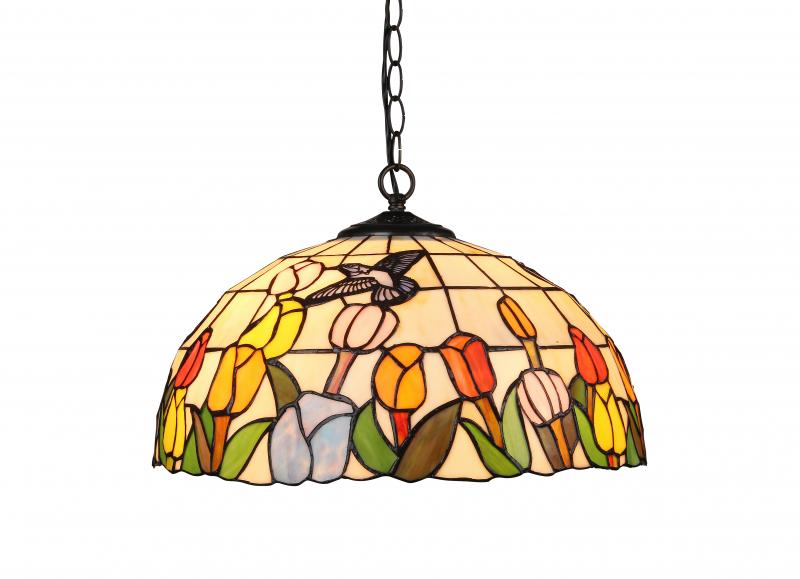 Zoom bild av Tulpaner Ø40 Flerfärgad från Norrsken Design - &nbsp;Utg&aring;ngsmaterialet i produktionsprocessen &auml;r speciellt f&auml;rgat glas som sk&auml;rs till och slipas f&ouml;r att passa in i verket.