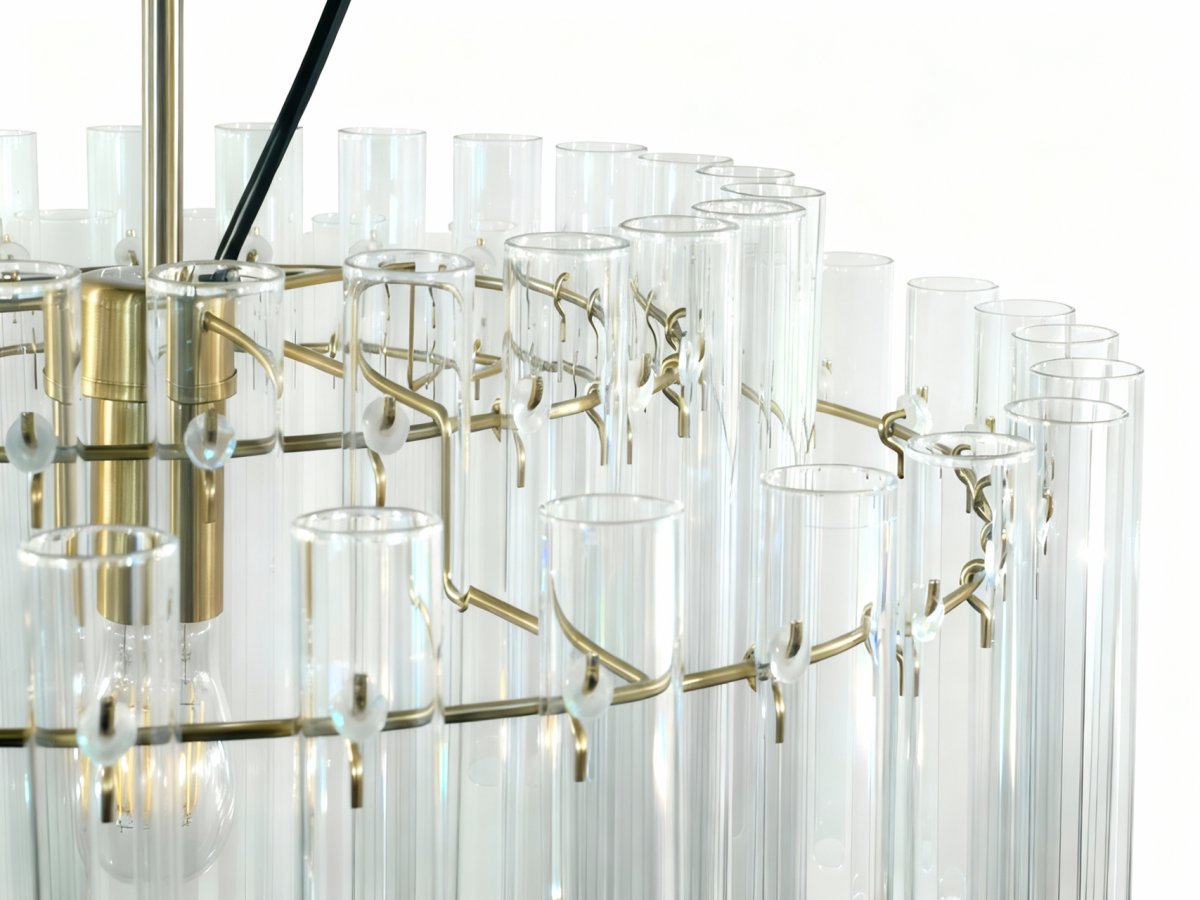 Lancaster Ø54 Mässing/transparent taklampa från Lampan - En lampa som kombinerar elegans och enkelhet p&aring; ett harmoniskt s&auml;tt &ndash; och som lyfter inredningen med sitt subtila sken och tidl&ouml;sa charm.