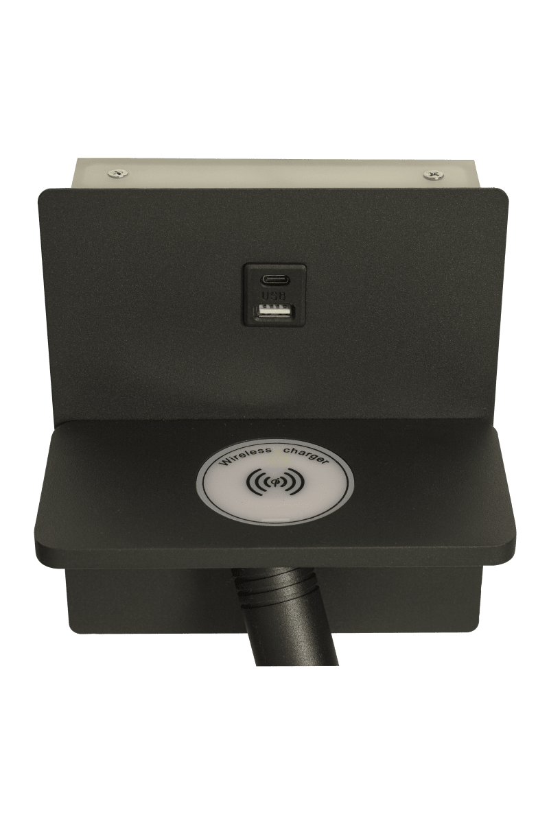 Astor Svart läslampa från Aneta Lighting - Tillverkad i svartlackerad metall och med en riktbar l&auml;slampa p&aring; framsidan samt en diskretare indirekt belysning p&aring; baksidan.