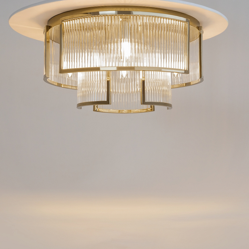 Frame Ø55 Guld plafond från Maytoni - Perfekt att placera i hallen, sovrummet eller vardagsrummet d&auml;r den b&aring;de ger funktionellt ljus och en dekorativ touch.