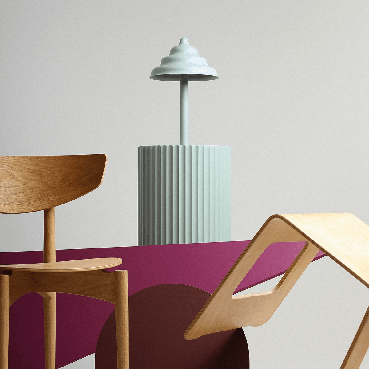 Wave 36cm Blå bordslampa från Artera - Wave &auml;r en modern bordslampa med retro design vilket g&ouml;r den till en m&aring;ngfaldig belysning och passar in i alla hem.